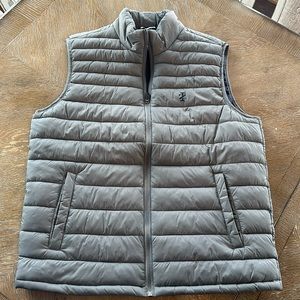 Izod gray puffer vest. Size men’s Medium